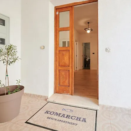 Komarcha *