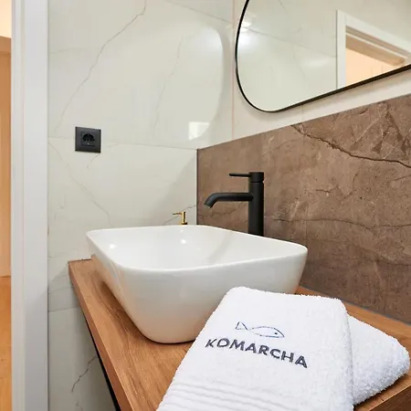 Komarcha Daire Trogir